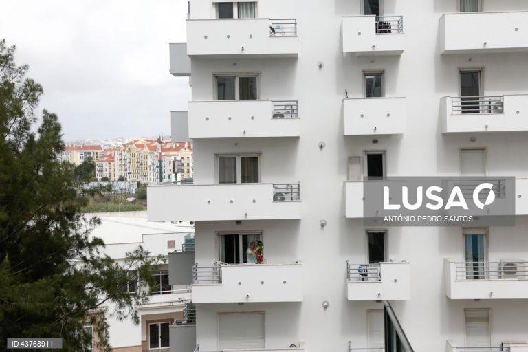 Taxa Euribor desce a três, a seis e a 12 meses