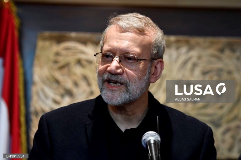 Moderado Larijani nomeado chefe do Conselho Supremo de Segurança Nacional do Irão