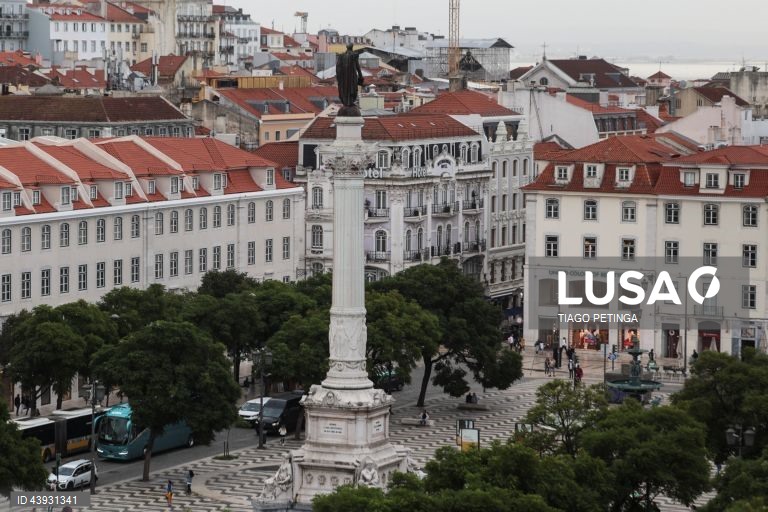 Proibição de venda de bebidas alcoólicas para consumo no exterior em Lisboa entra hoje em vigor