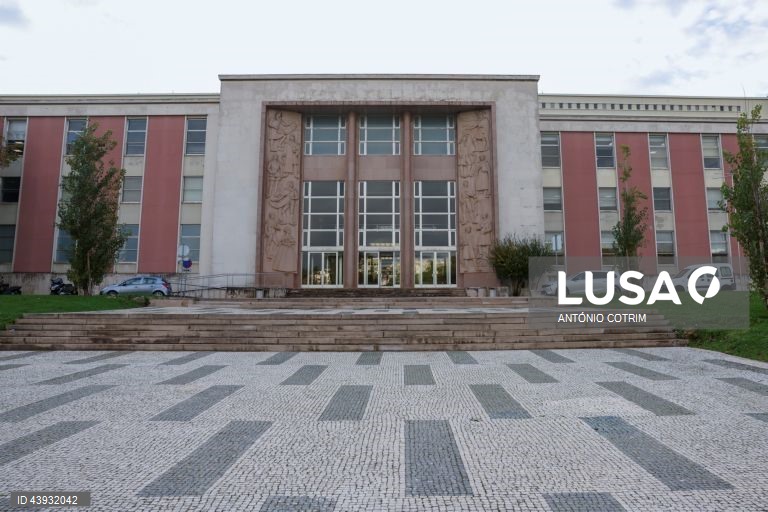 A vida e o rasto de Luís de Camões em duas exposições inauguradas na Biblioteca Nacional