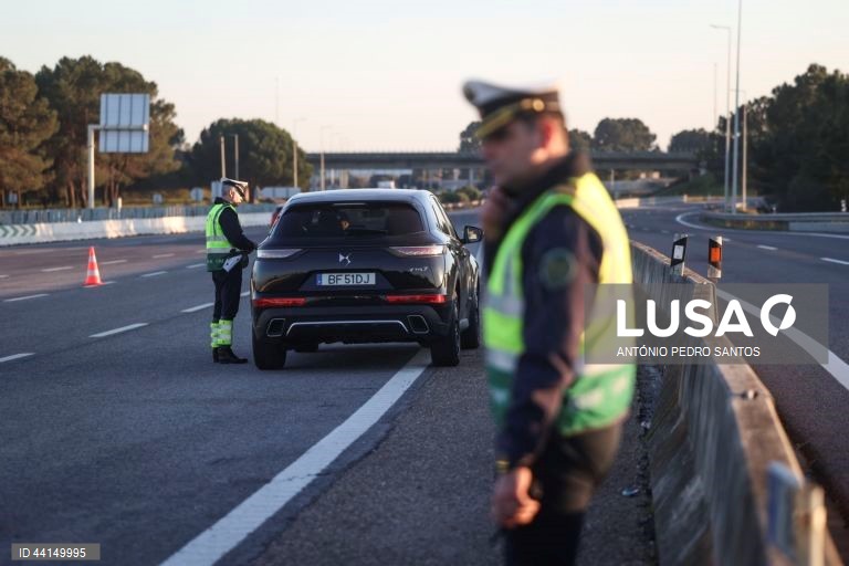 Três mortos e mais de 2.500 acidentes durante a campanha Viajar sem pressa