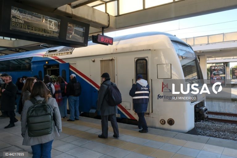 Passageiros nos transportes aéreos, ferroviários e fluviais aumentam no 1.º trimestre