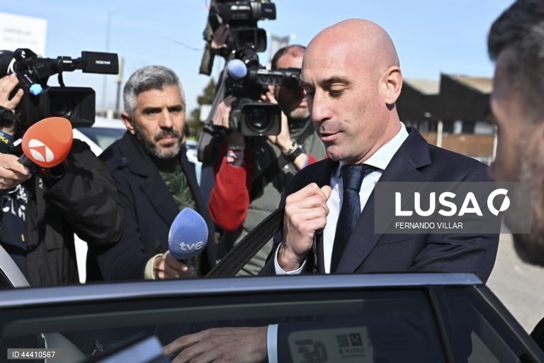 Rubiales perde recurso e vai pagar a Hermoso por beijo não consentido no Mundial