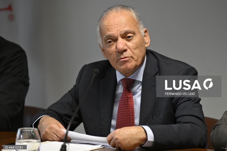 PGR defende que não deve ser a vítima de violência doméstica a sair de casa