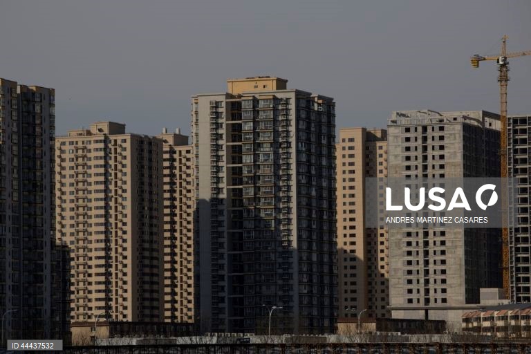 Governo da China planeia novas medidas contra crise imobiliária