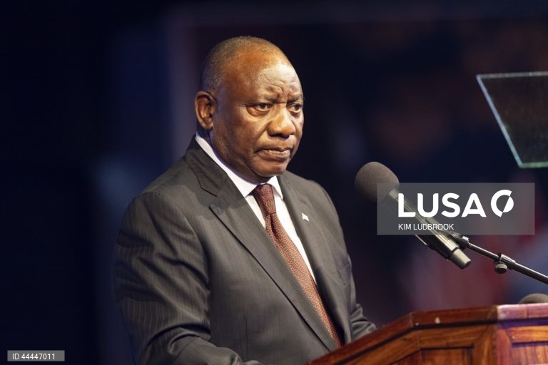 Presidente sul-africano diz que África será líder na produção de hidrogénio verde