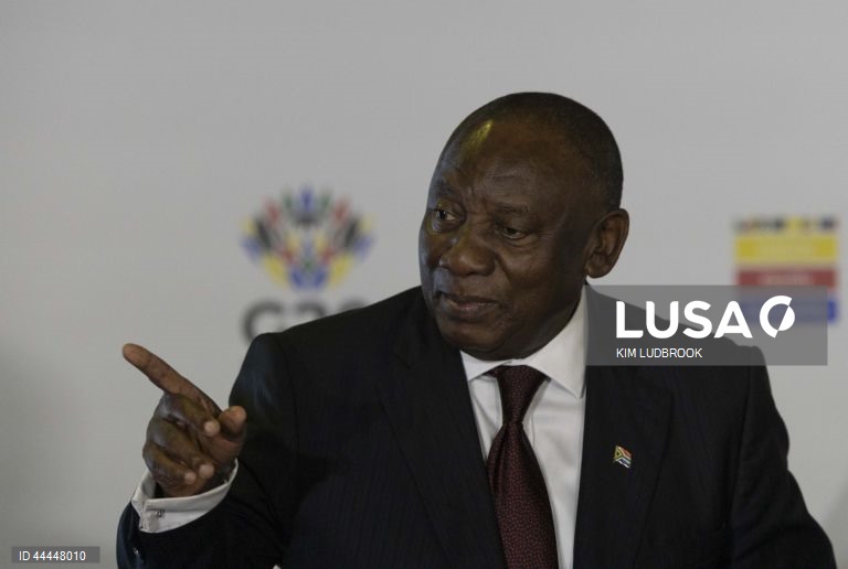 Presidente da África do Sul diz que país não agirá por despeito nem emoção a tarifas dos EUA