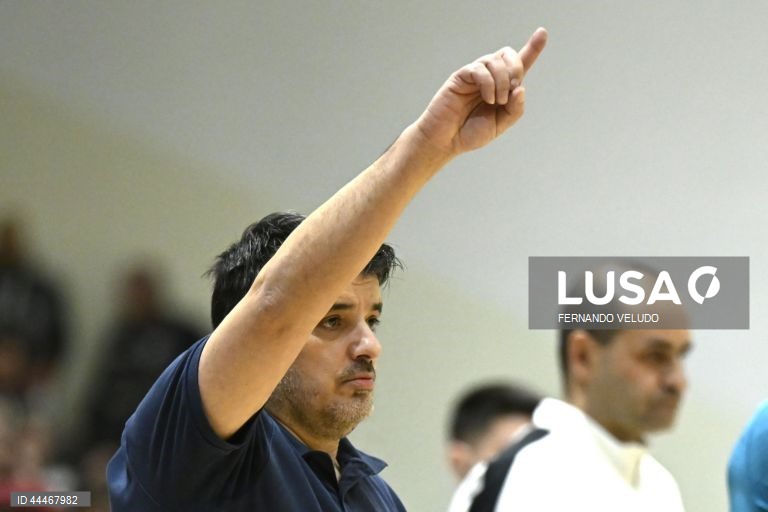 Sporting renova por mais cinco épocas com treinador de futsal Nuno Dias