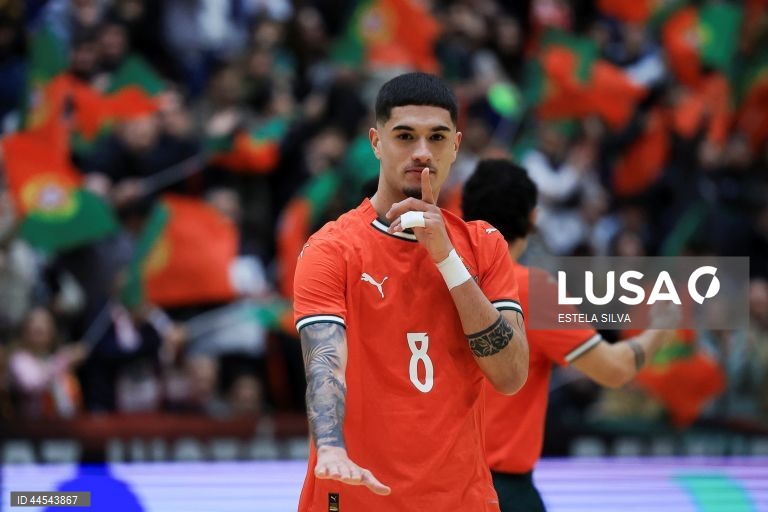 Futsal/Europeu: Portugal vence França e procura tri frente à Espanha