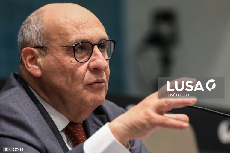 António Vitorino anuncia que está fora da corrida a Belém