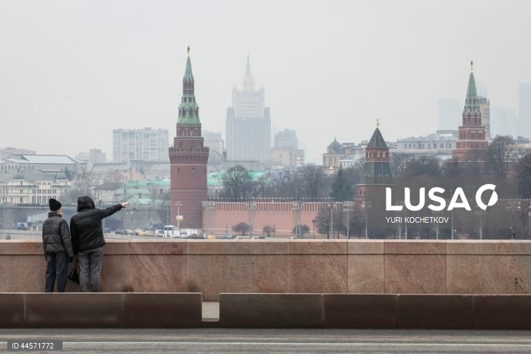Ataques com drones matam três pessoas nos arredores da capital da Rússia