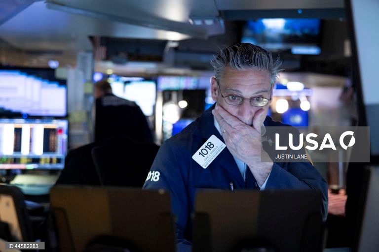 Wall Street começa última sessão da semana com perdas