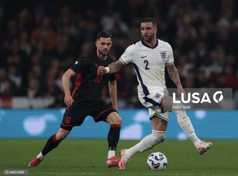 Kyle Walker deixa o Manchester City após oito anos e assina pelo Burnley