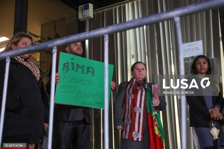 OE2026: PSD e CDS aprovam proposta do Chega para limitar atestados de residência por cada casa