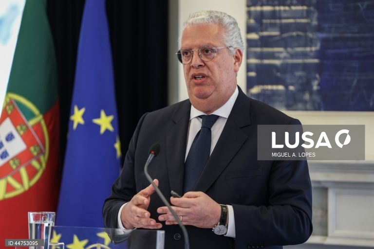 Ex-ministro da Economia Pedro Reis renuncia ao mandato de deputado