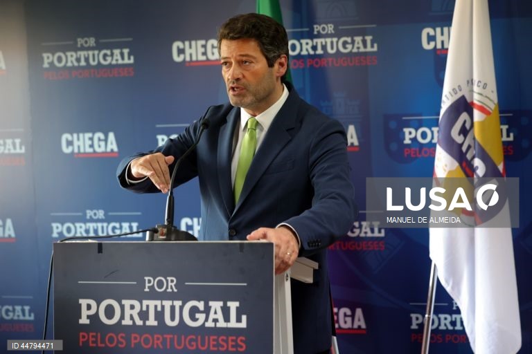 Ventura exige que Pedro Nuno esclareça origem dos fundos com que comprou imóveis