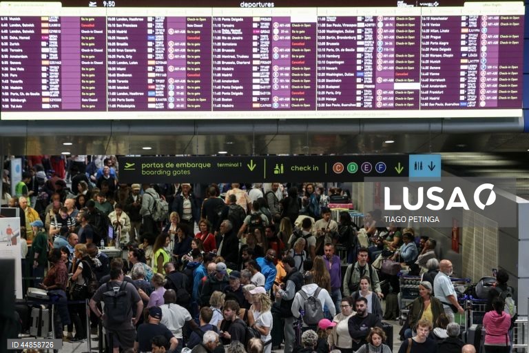 Greve na Menzies cancela 12 partidas e 8 chegadas no aeroporto de Lisboa