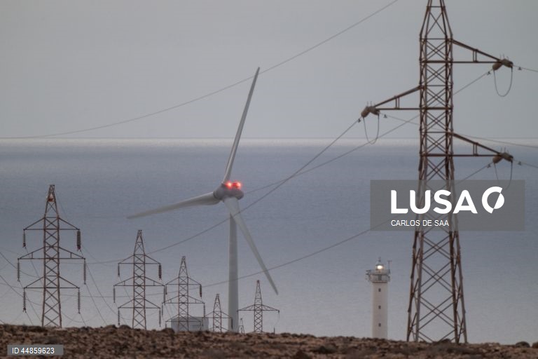 Portugal e Espanha instam França a fixar “prazos concretos” para acelerar interligações elétricas