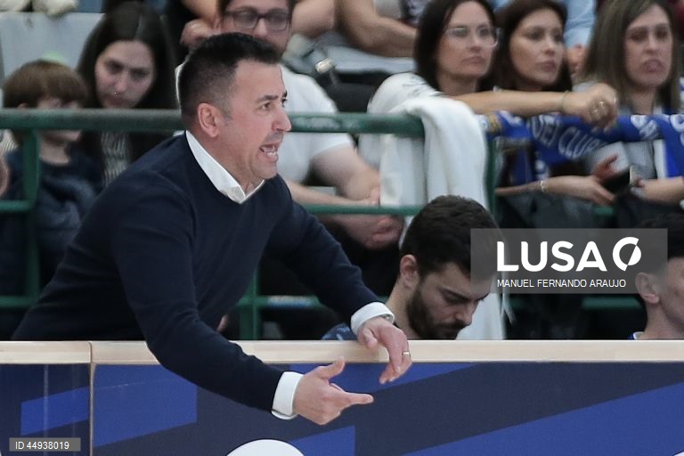 Ricardo Ares despede-se com bicampeonato “sofrido e especial