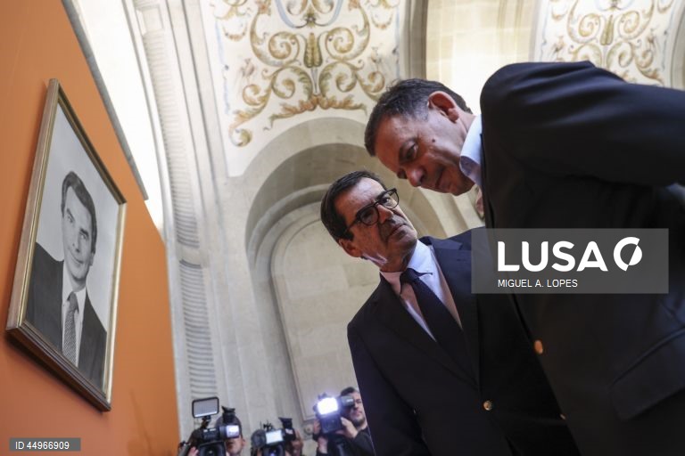 Rui Moreira retira propostas de cedência de imóveis para mesquitas no Porto