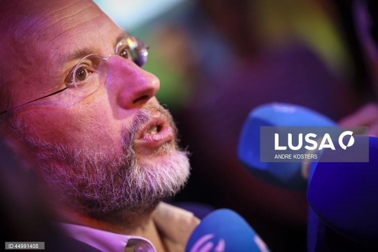 Rui Tavares pede reflexão da comunicação social sobre cobertura excessiva da extrema-direita
