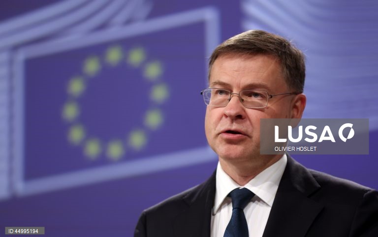 Bruxelas pede que Portugal acelere execução do PRR por ter metade dos marcos por cumprir