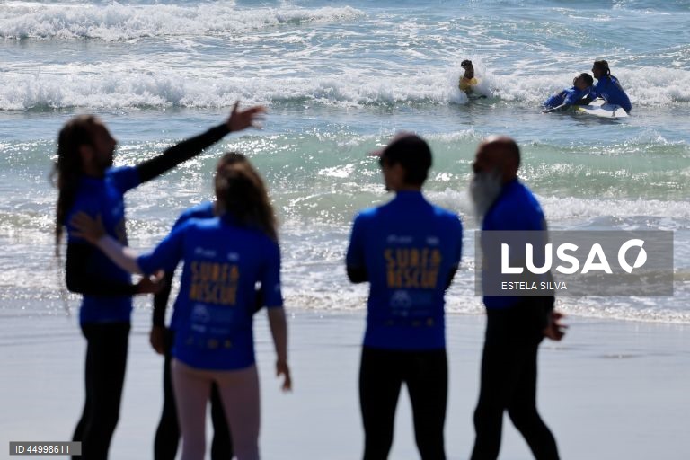 Maioria dos 2.500 acidentes de lazer atendidos no SNS em 2024 ocorreram em praias