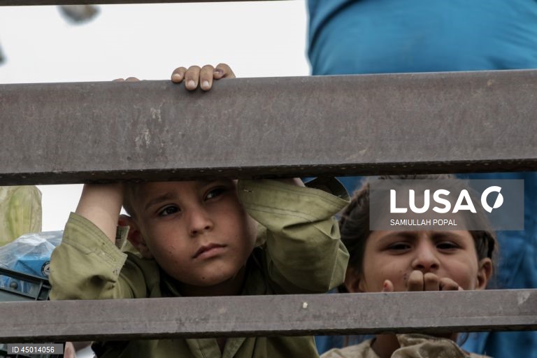 Novos pedidos de asilo recuaram em março para 57.925 na UE