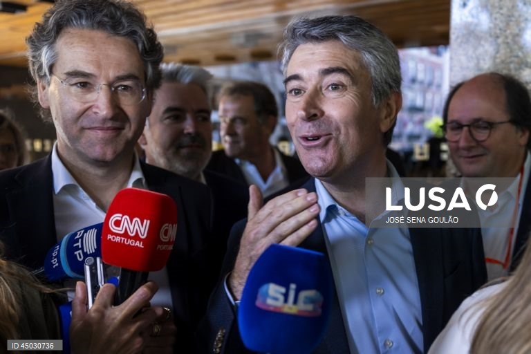 Responsabilidade nos casos do SNS deve ser assumida pela tutela política
