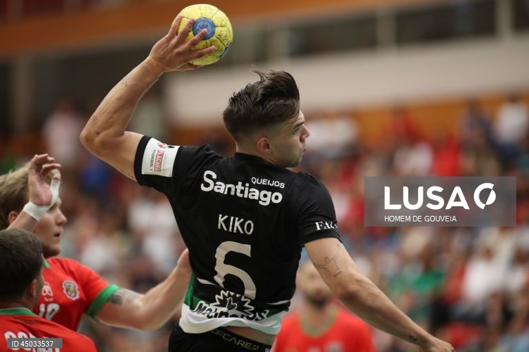 Andebolistas Francisco Costa, Martim Costa e Salvador Salvador renovam com Sporting
