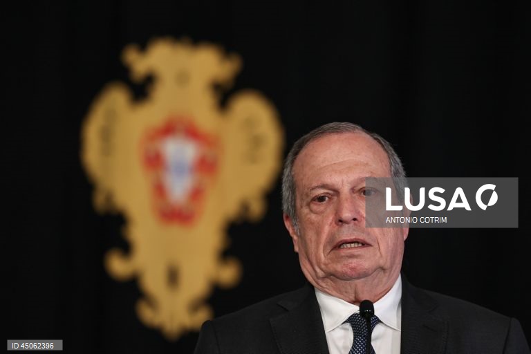 César acusa Montenegro de incluir no programa de Governo medidas para seduzir IL e Chega