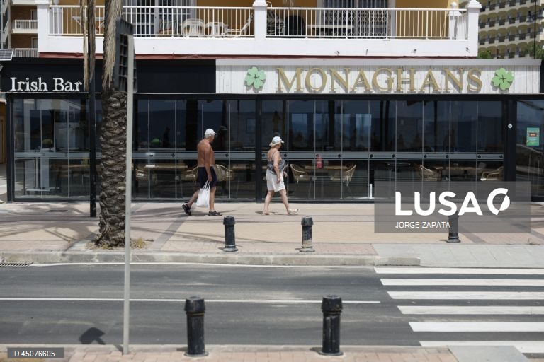 Two Scottish people shot dead at an Irish pub in Costa del Sol