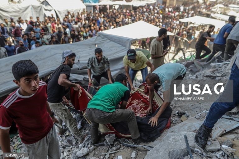 Mais de 120 personalidades pedem a Portugal papel ativo na defesa dos Direitos Humanos em Gaza