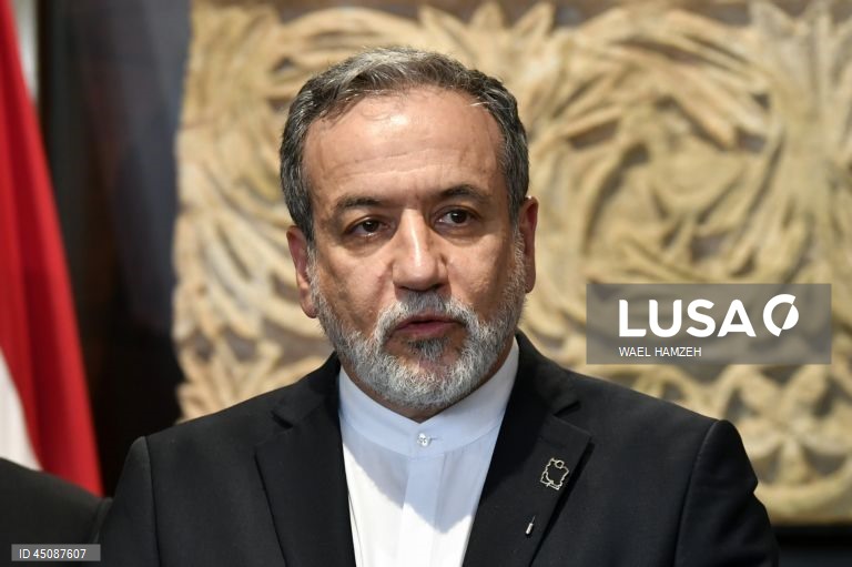 Irão pede à UE que condene ataques israelitas