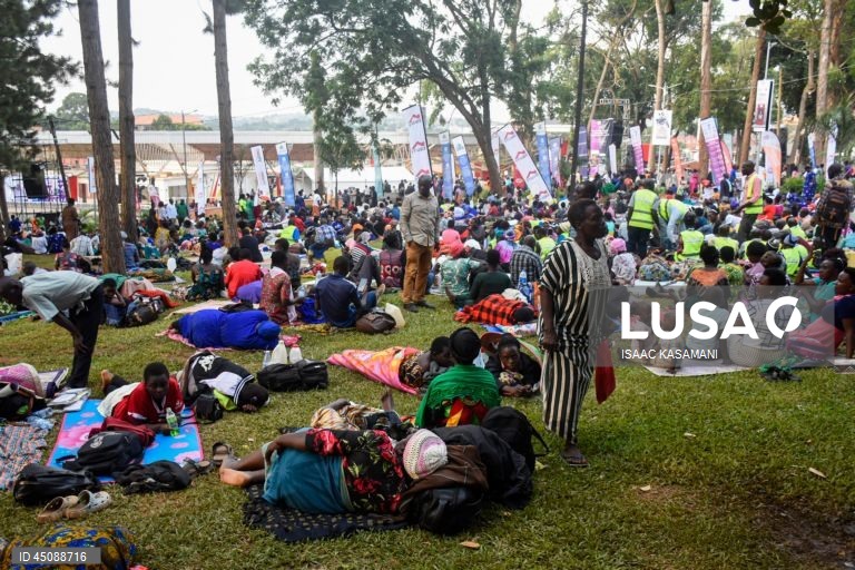 Quase dois milhões de refugiados em risco no Uganda por falta de financiamento
