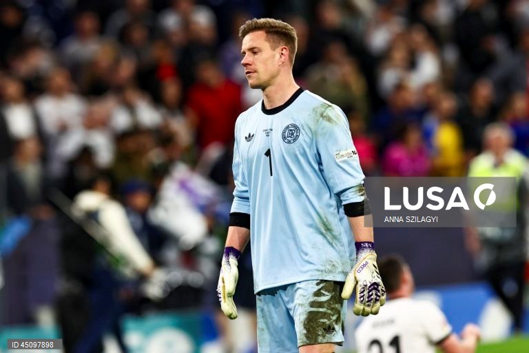 FC Barcelona abre processo disciplinar a guarda-redes Ter Stegen
