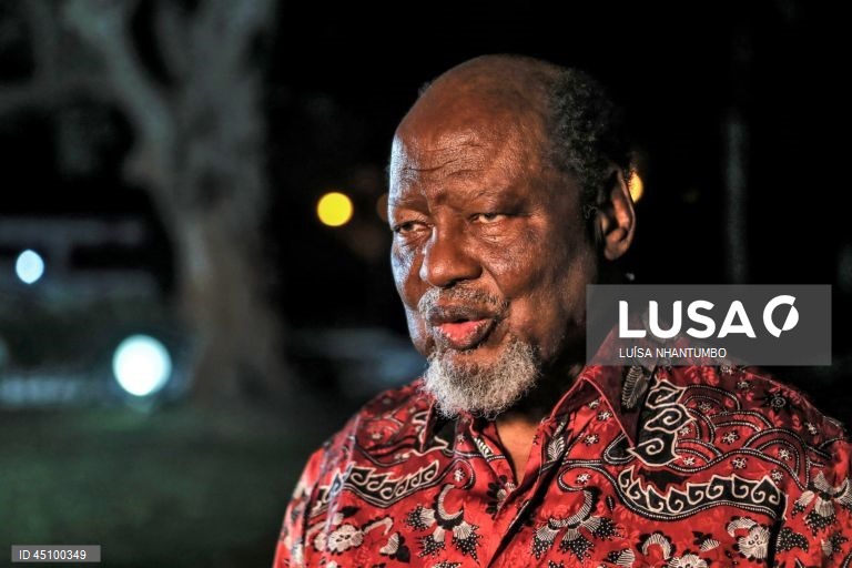 Ex-PR pede investigações às causas do conflito no norte de Moçambique