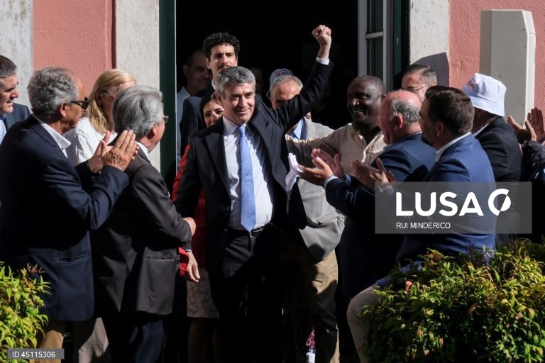 Carneiro apela à união interna, sem “golpes recíprocos” ou ficar a olhar para dentro