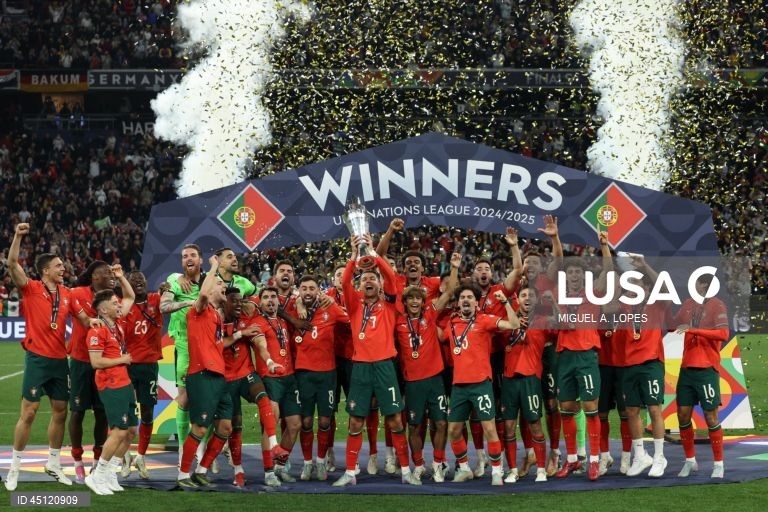 Portugal vence Espanha nos penáltis e conquista segunda Liga das Nações