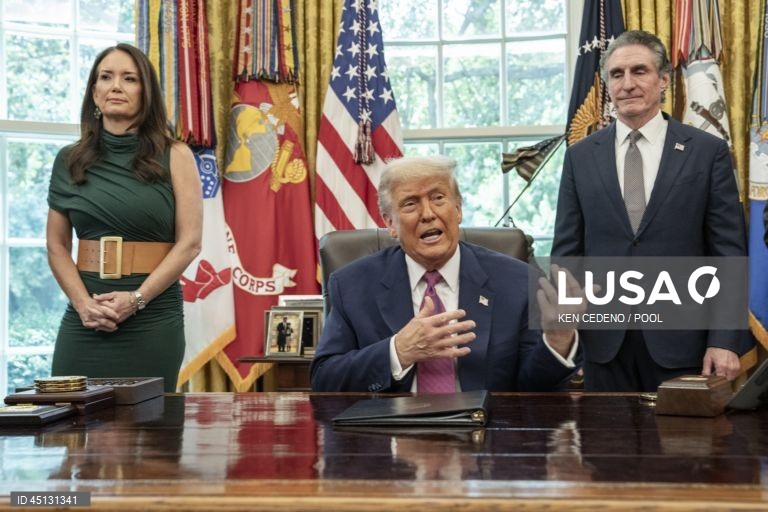 Trump anuncia taxas de 55% para a China no âmbito de novo acordo