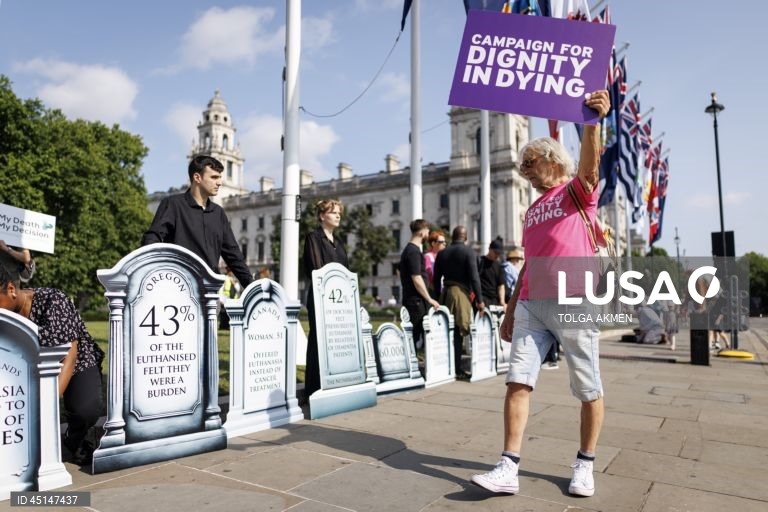 Protests ahead of debate on the assisted dying bill in Parliament