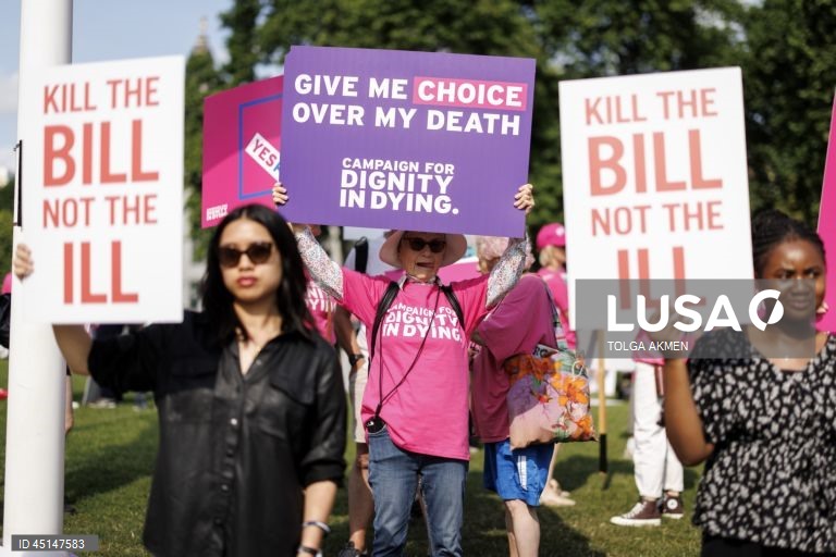 Protests ahead of debate on the assisted dying bill in Parliament