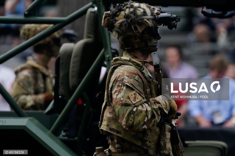 Moradores acusam Trump de tentar militarizar Washington em dia de desfile