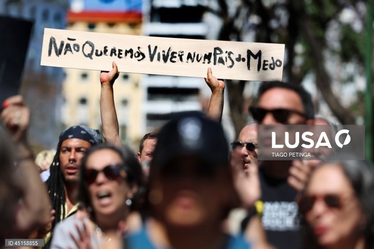 Centenas juntam-se em Lisboa para condenar racismo e violência