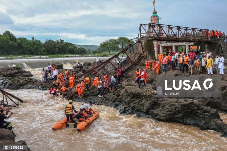 Several dead after a bridge collapsed near Pune, India