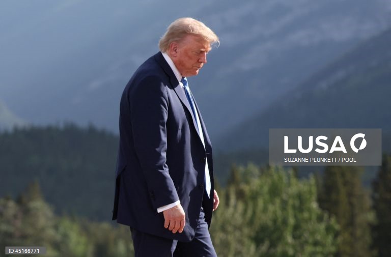 Trump diz que presidente da Fed é estúpido e politizado