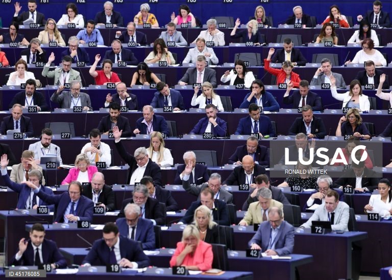 Parlamento Europeu alerta para degradação do Estado de direito em toda a UE