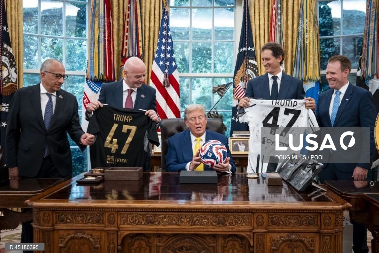 President Trump hosts Juventus soccer club at White House