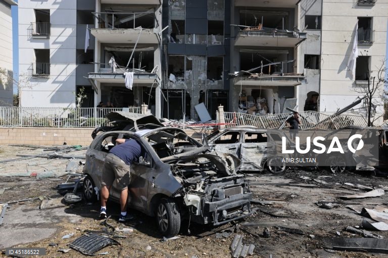 Amnistia Internacional acusa Teerão de usar munições de fragmentação proibidas