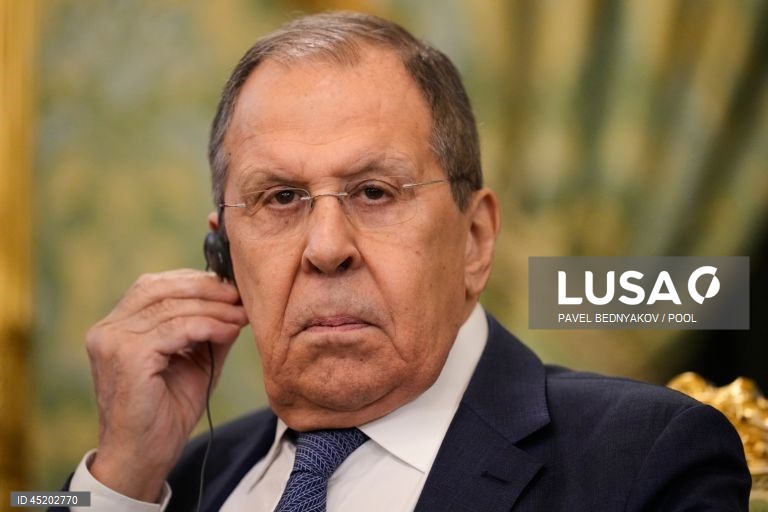 Rússia opõe-se à suspensão da cooperação de Teerão com agência nuclear da ONU